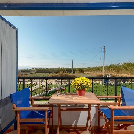 מיקרי ויגלה Gaitani Apartments Plaka Naxos מראה חיצוני תמונה
