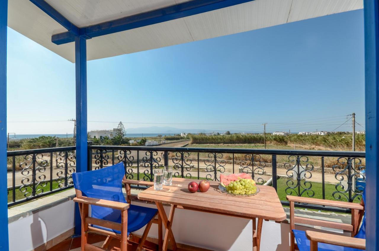 מיקרי ויגלה Gaitani Apartments Plaka Naxos מראה חיצוני תמונה