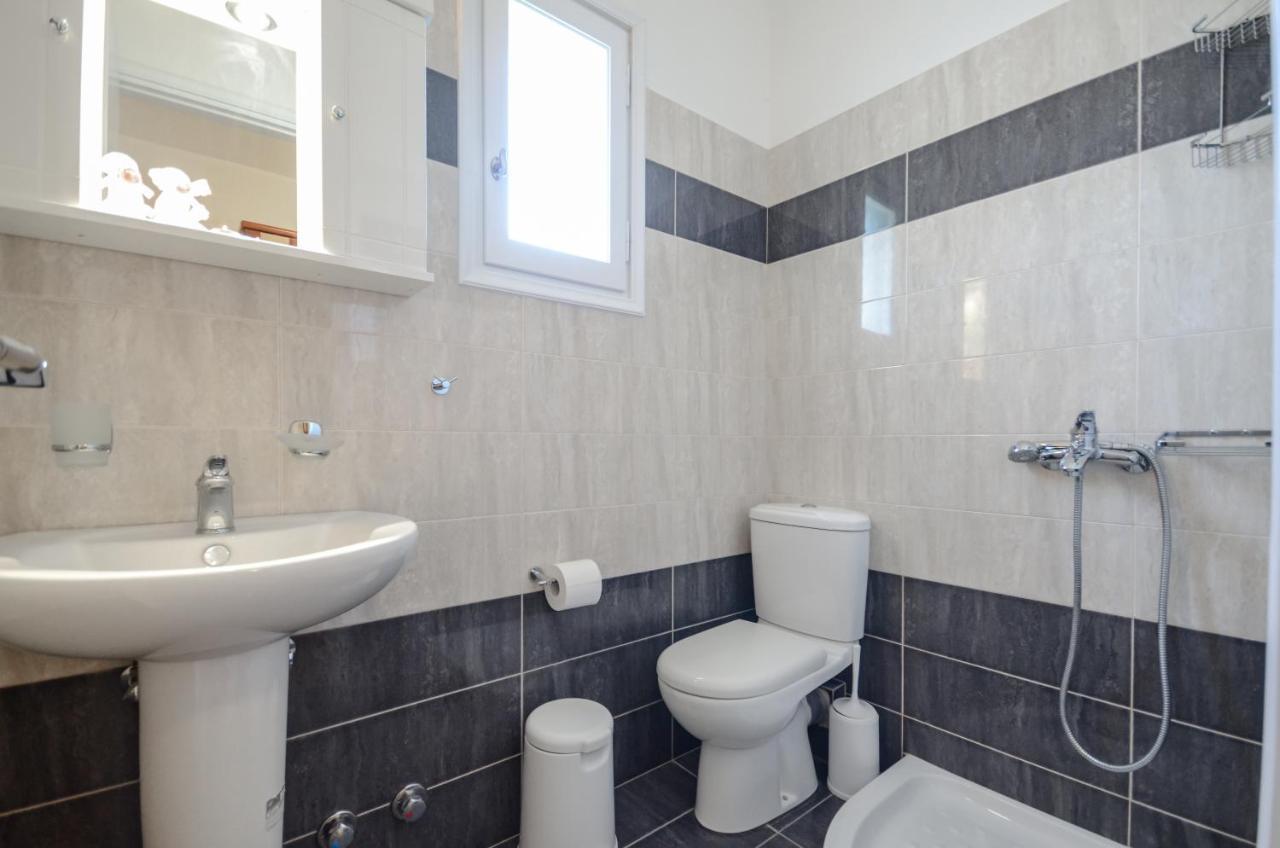 מיקרי ויגלה Gaitani Apartments Plaka Naxos מראה חיצוני תמונה