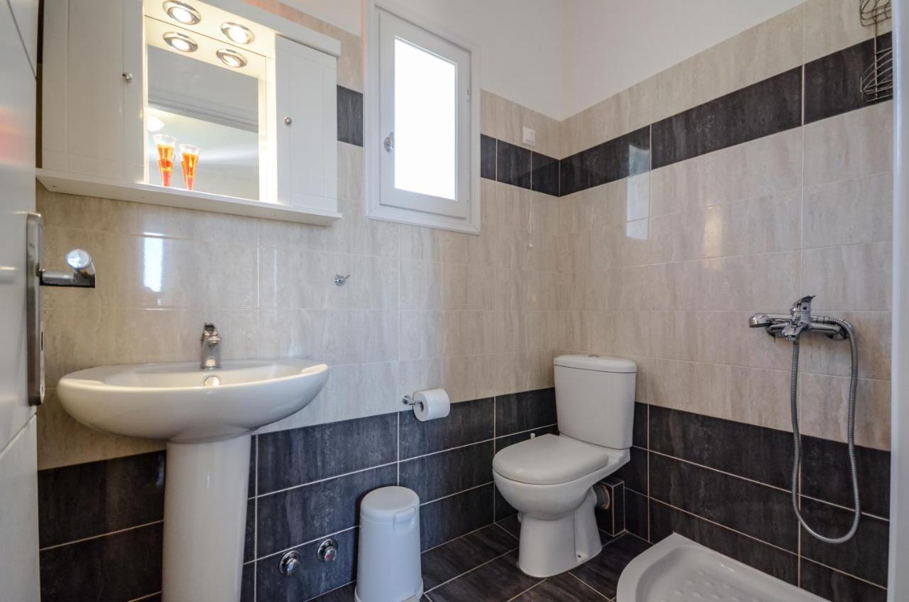 מיקרי ויגלה Gaitani Apartments Plaka Naxos מראה חיצוני תמונה