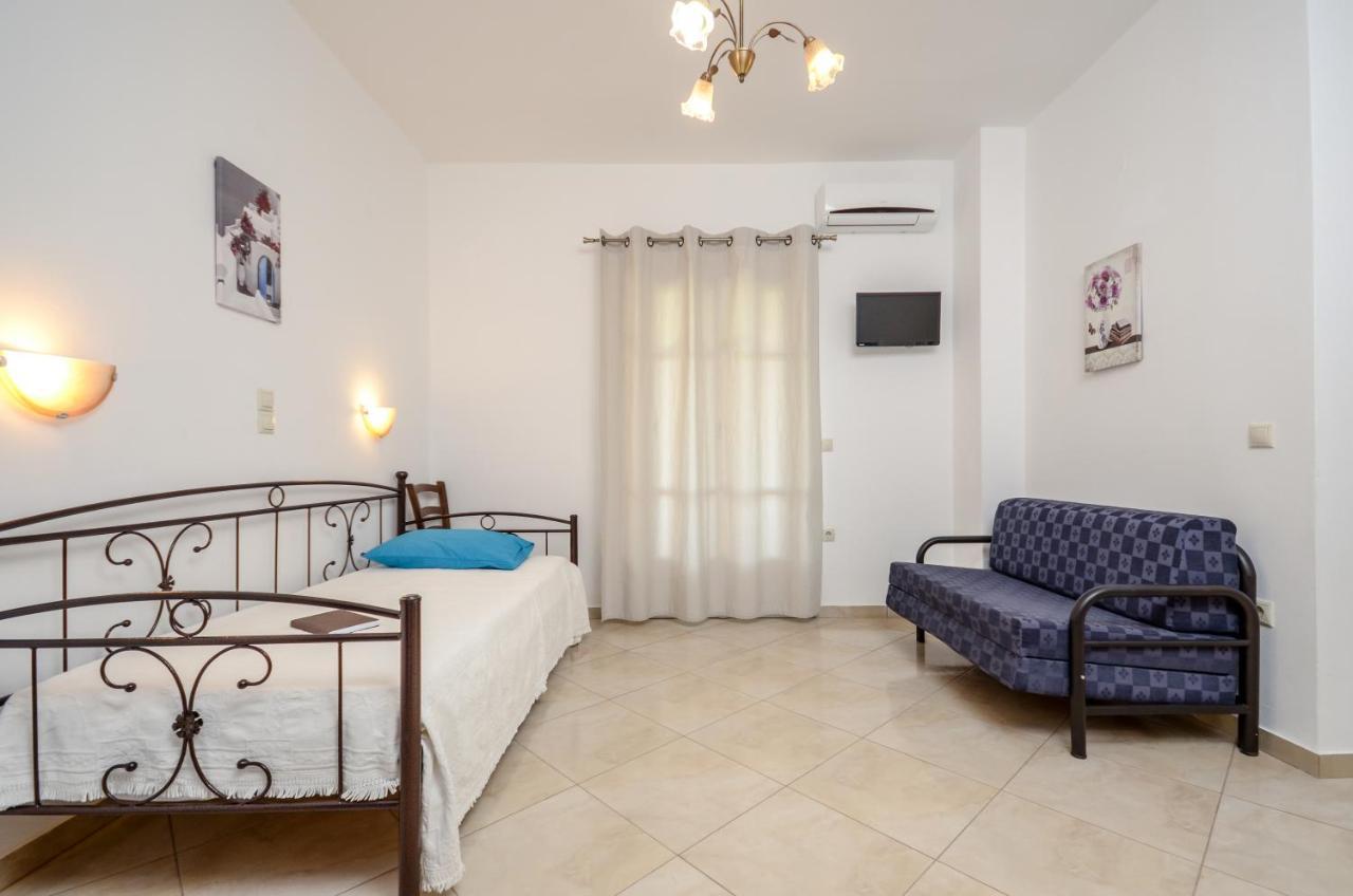 מיקרי ויגלה Gaitani Apartments Plaka Naxos מראה חיצוני תמונה