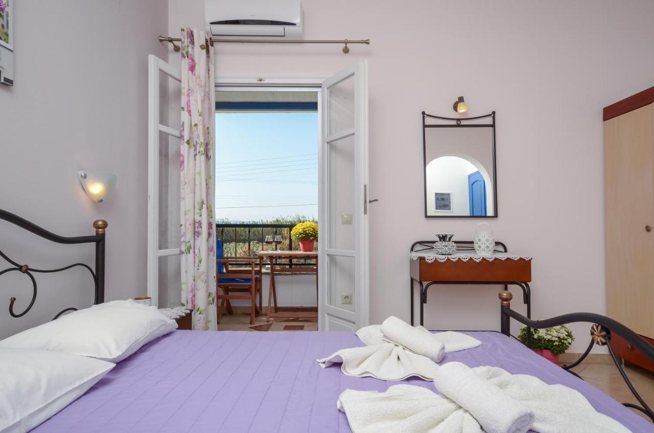 מיקרי ויגלה Gaitani Apartments Plaka Naxos מראה חיצוני תמונה