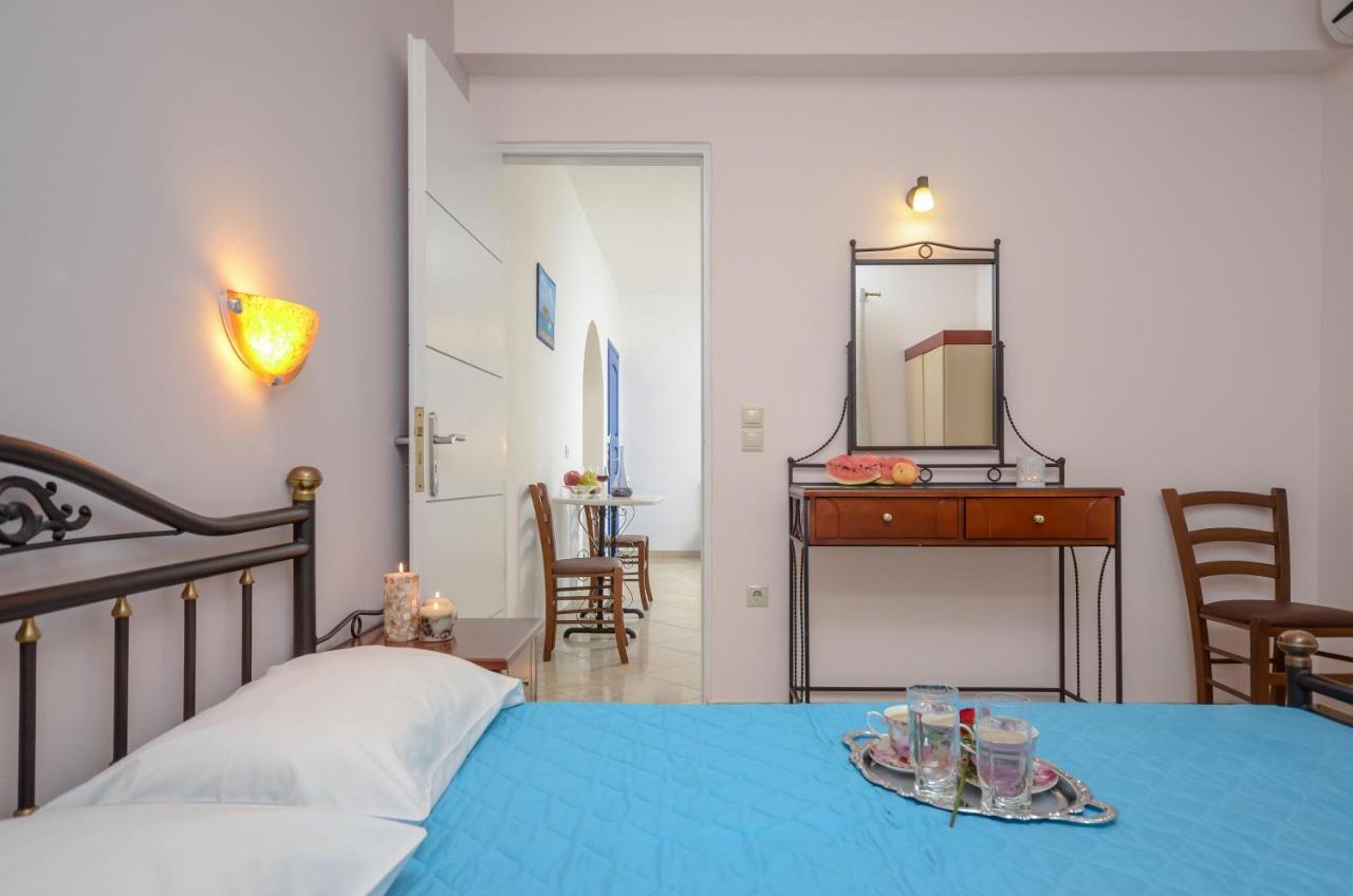 מיקרי ויגלה Gaitani Apartments Plaka Naxos מראה חיצוני תמונה
