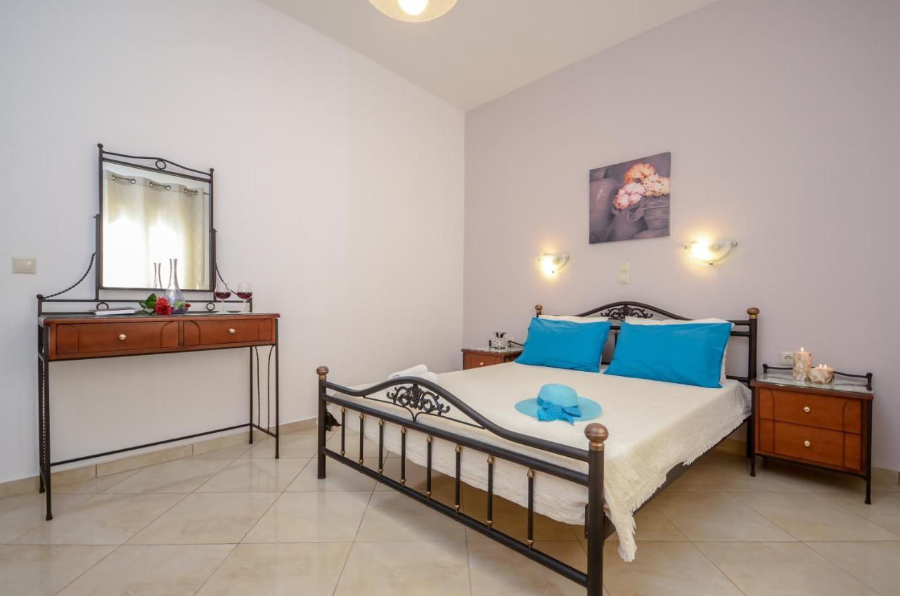 מיקרי ויגלה Gaitani Apartments Plaka Naxos מראה חיצוני תמונה